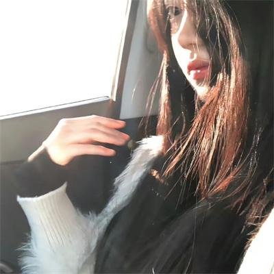 女孩和蜘蛛